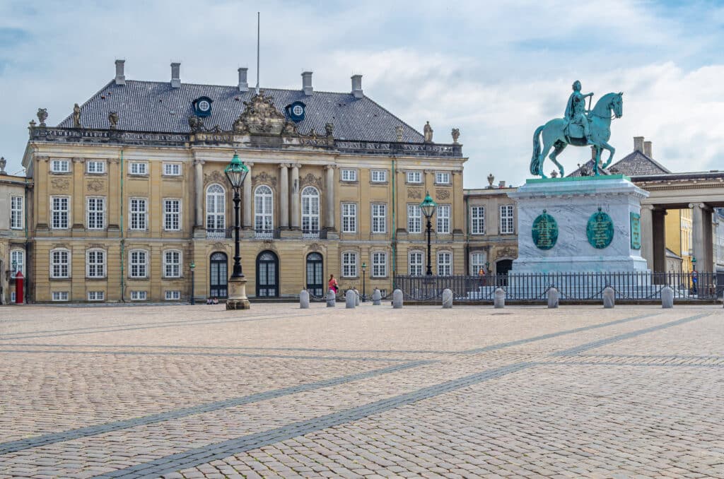 Schloss Amalienborg – Sehenswürdigkeit in Kopenhagen